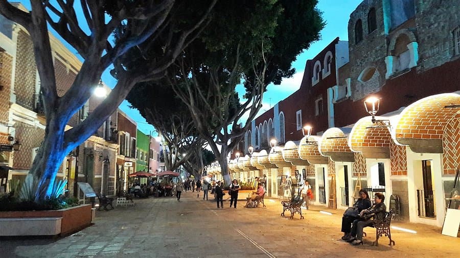 Guía completa para recorrer los secretos del Barrio del Artista en Puebla